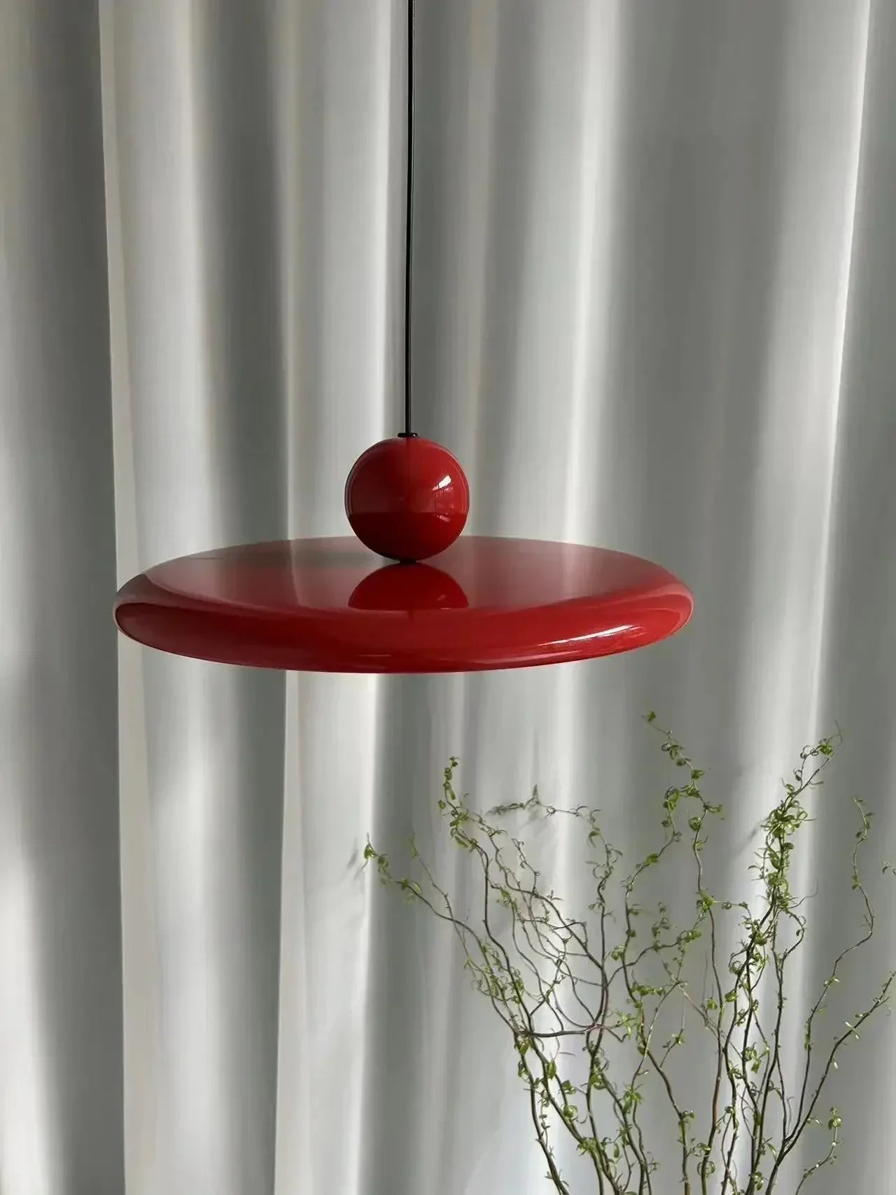 Retro Flying Saucer Iron Chandelier – Nordic LED Pendant Lamp for Dining Room & Home Decor
